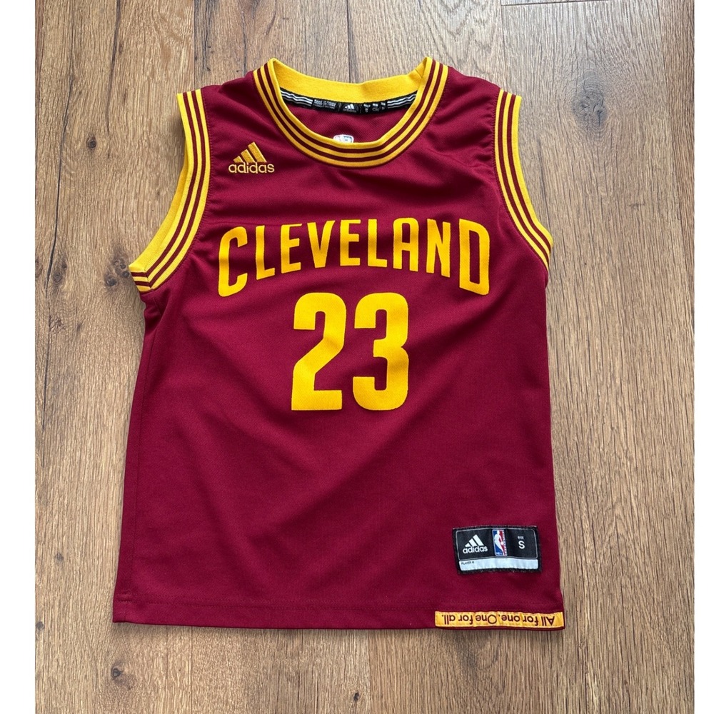 Adidas Cleveland Cavaliers LeBron James 23 Jersey Kids Small 8 Wine Gold NBA